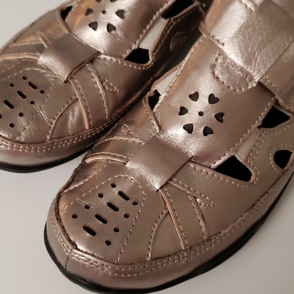 Ros Hommerson Candid Silver loafers flats Comfy Size 9 - Picture 9 of 16